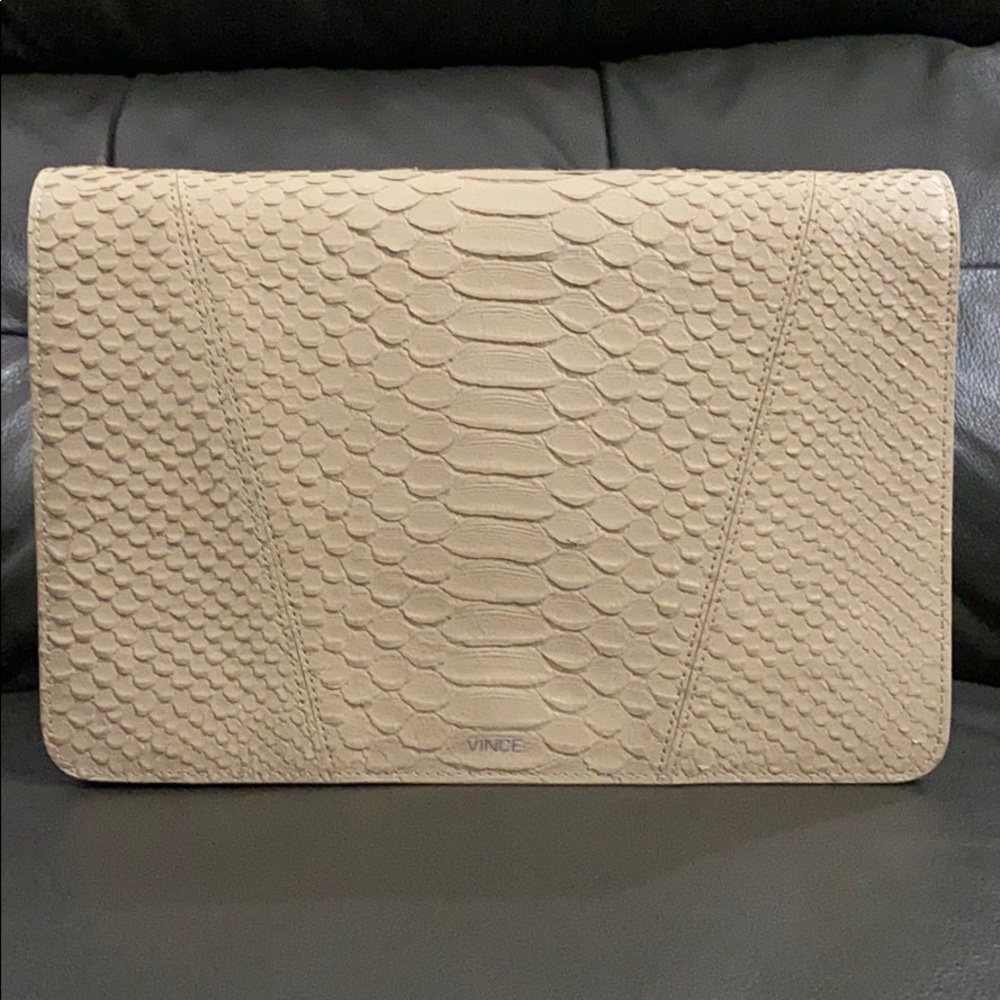 VINCE ‘v’ python print handbag